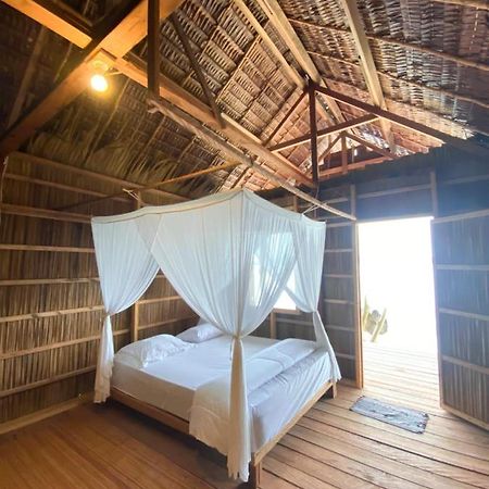 Mambetron Homestay Raja Ampat Pulau Mansuar Dış mekan fotoğraf